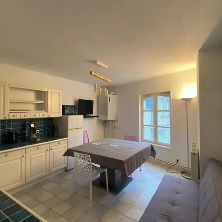 Les Moulins - T2 - 4 *