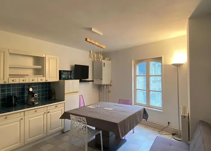 Les Moulins - T2 - 4 *